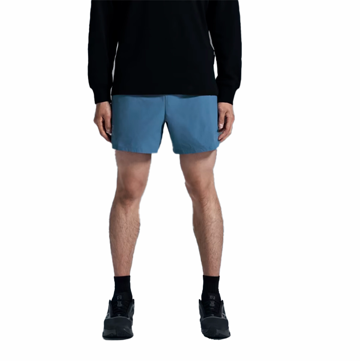 ON Essential Short Reflective details WaterRepellentSurface
