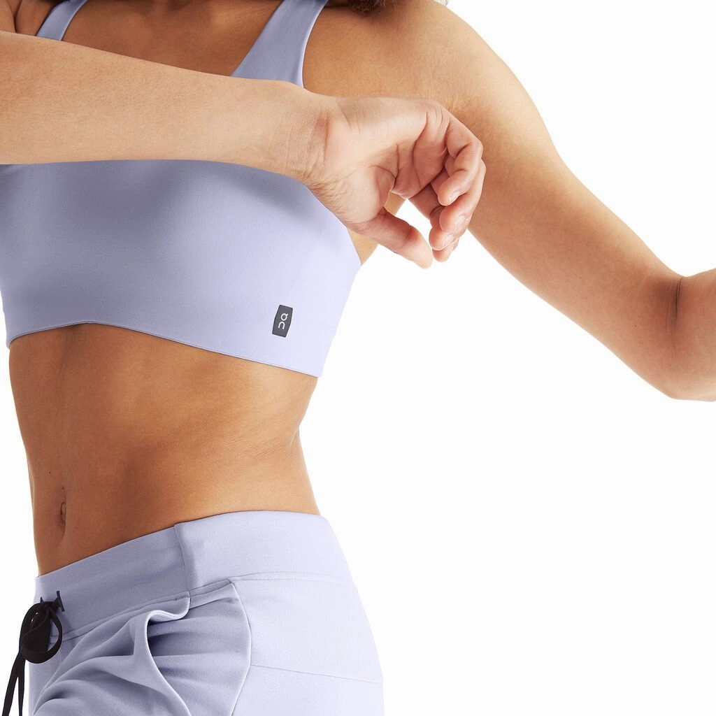 On Women's Active Bra Lavender / Ox quick dry MultiDirectionalFlex