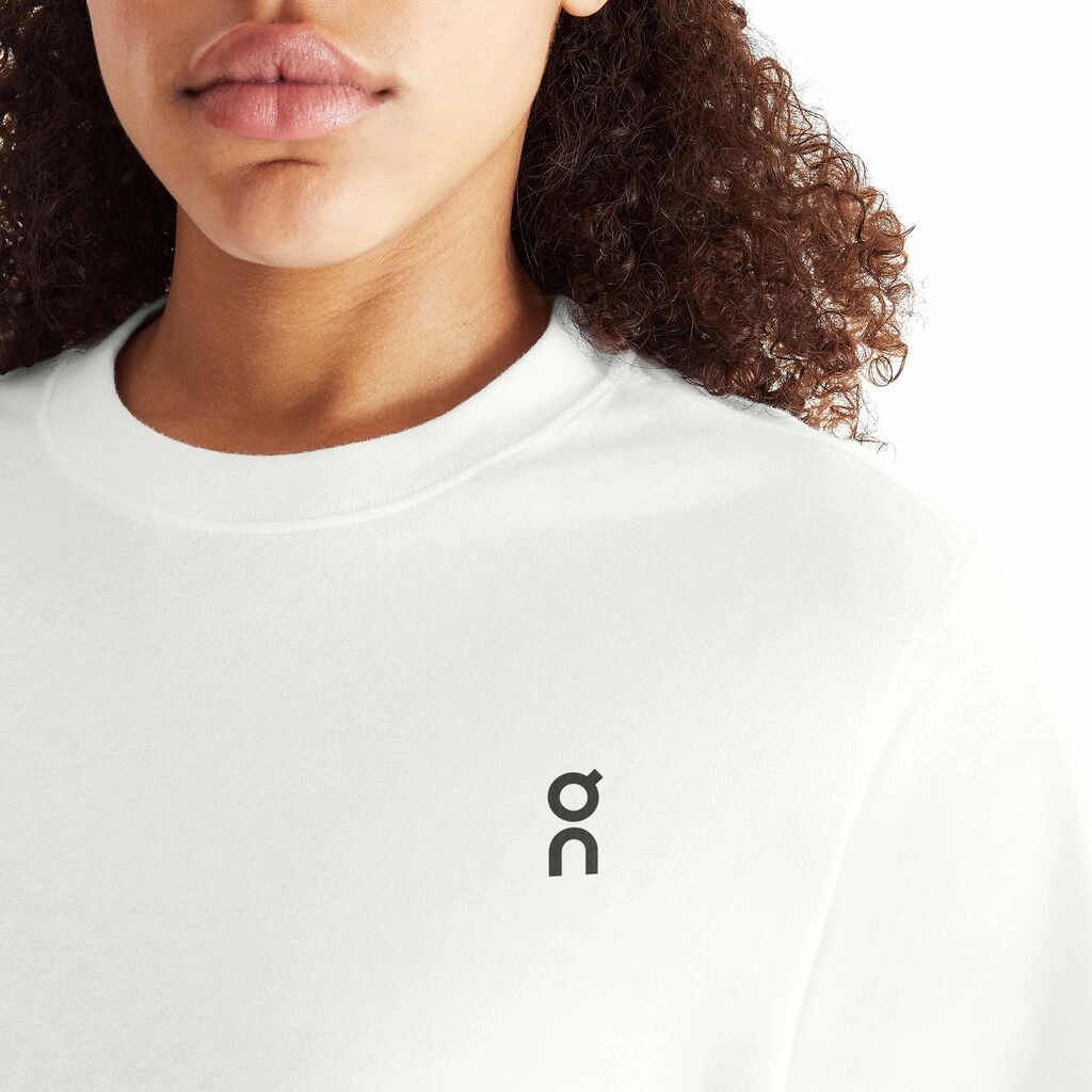 On Women's Club Tee White CompressiveFitFabric Denim Cool