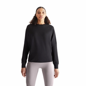 AntiPillingFabric On Women's Movement Crew Black