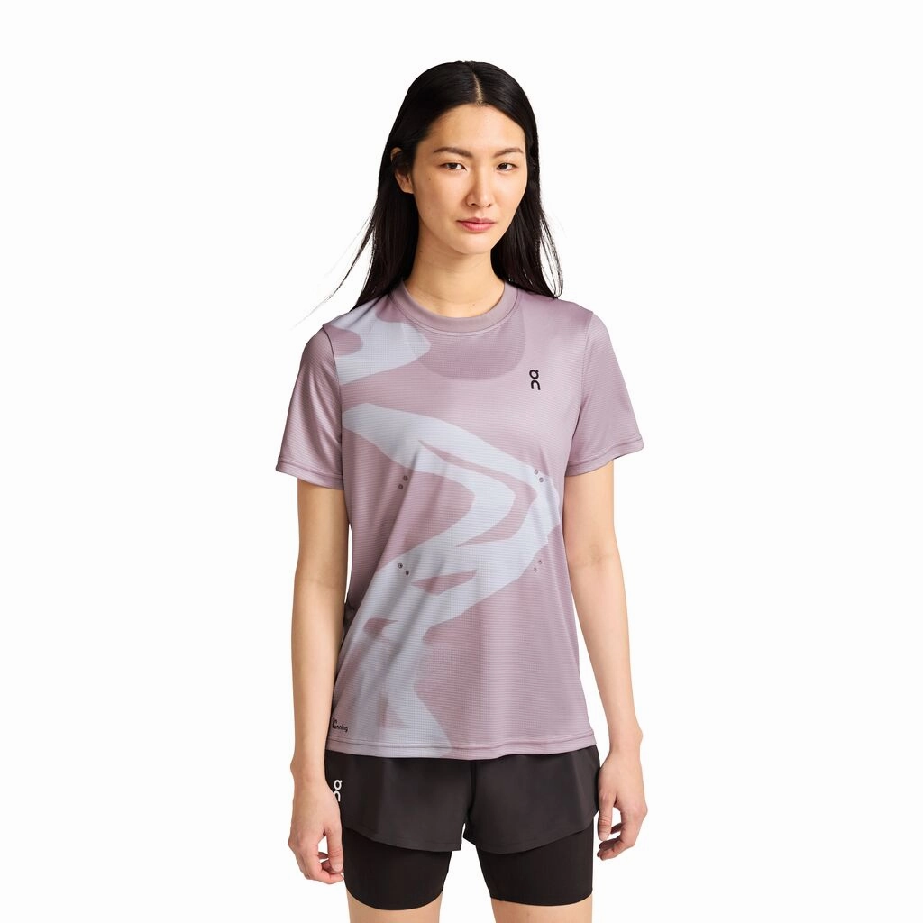 On Women's Pace Tee Mauve Chic Fit MachineWashable Fabric