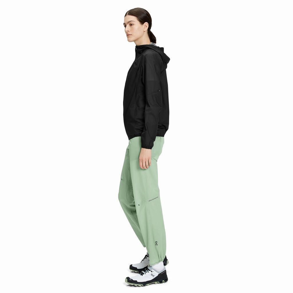 FormFitting Cut OrganicCotton On Women's Ultra Jacket Black