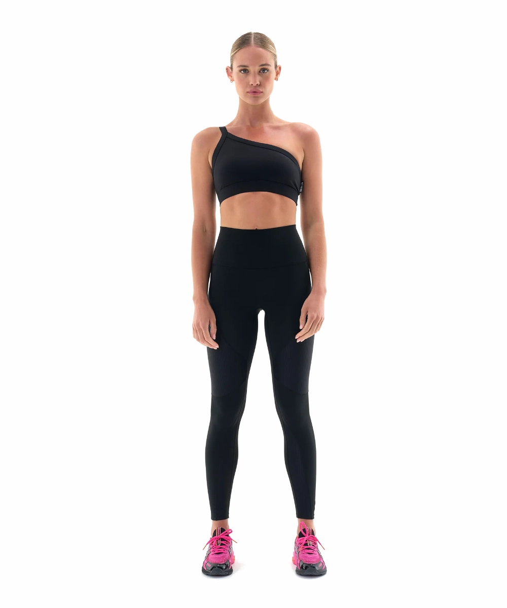 P.E Nation Free Play Legging (Black) NonRestrictiveSilhouette Mom Soft