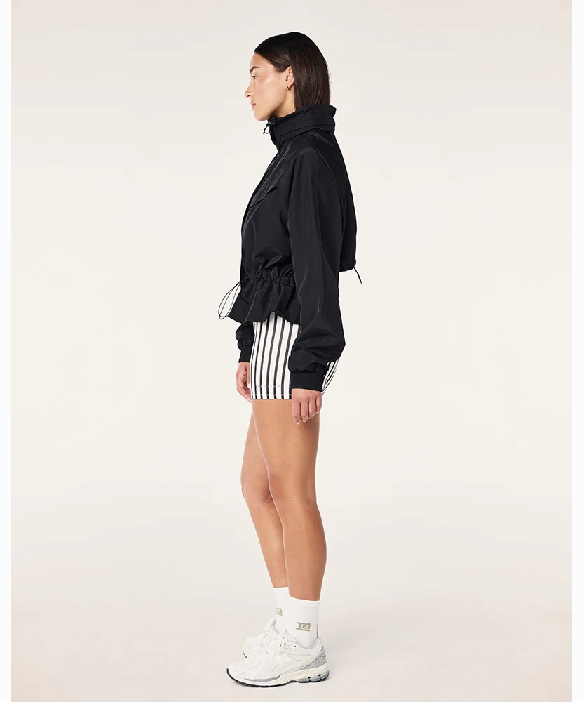 NoIrritationSeams LowMaintenance P.E Nation Shelter Jacket (Black)
