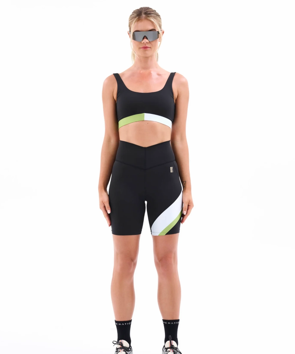 UVProtective Coating P.E Nation Sprint Time Sports Bra (Black)