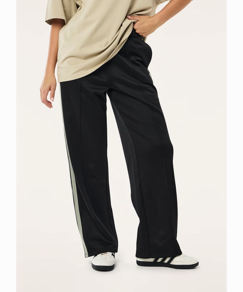 CrossBackStructure ReflectiveDetails P.E Nation Tricot Trackpant (Black)