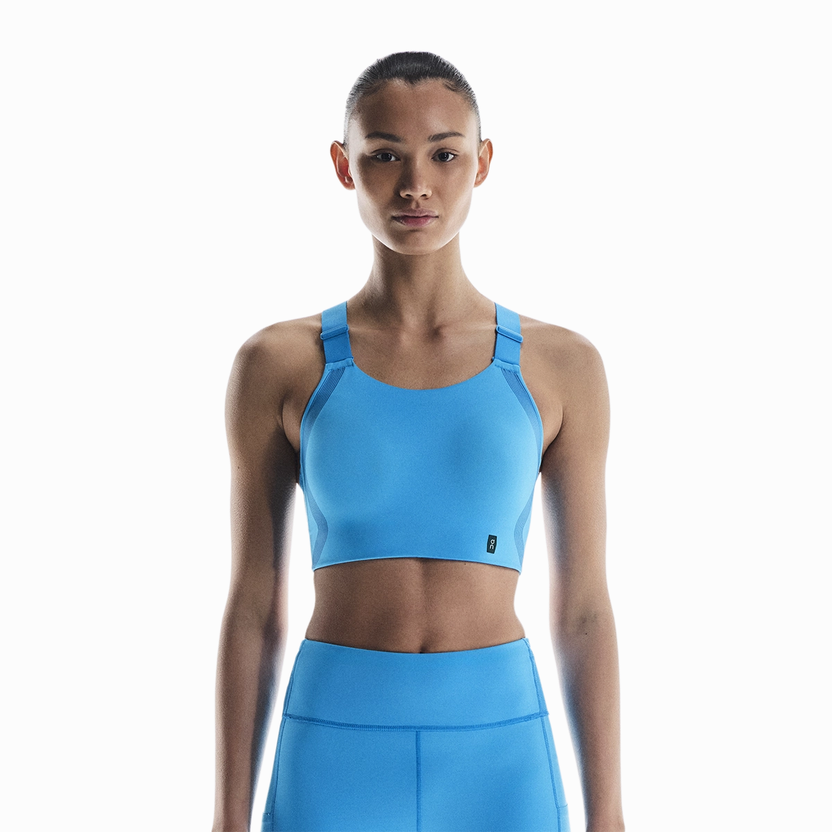 ON Performance Flex Bra Flatlock stitching seams