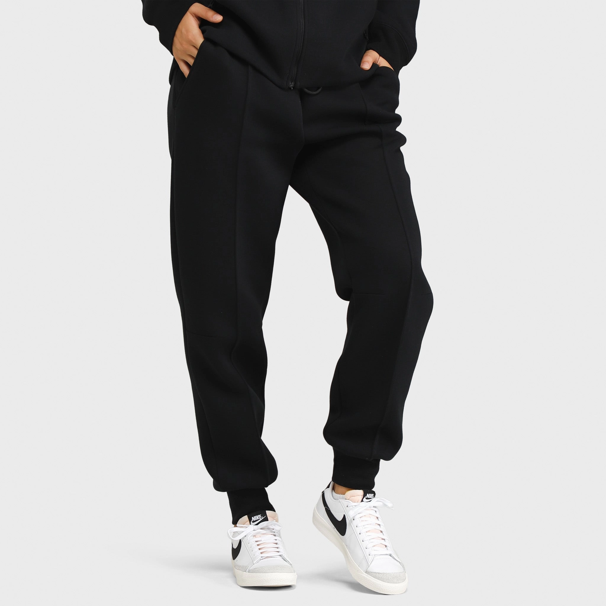 Nike Sportswear Women's Tech Fleece Mid-Rise Joggers / Black Star Mood
