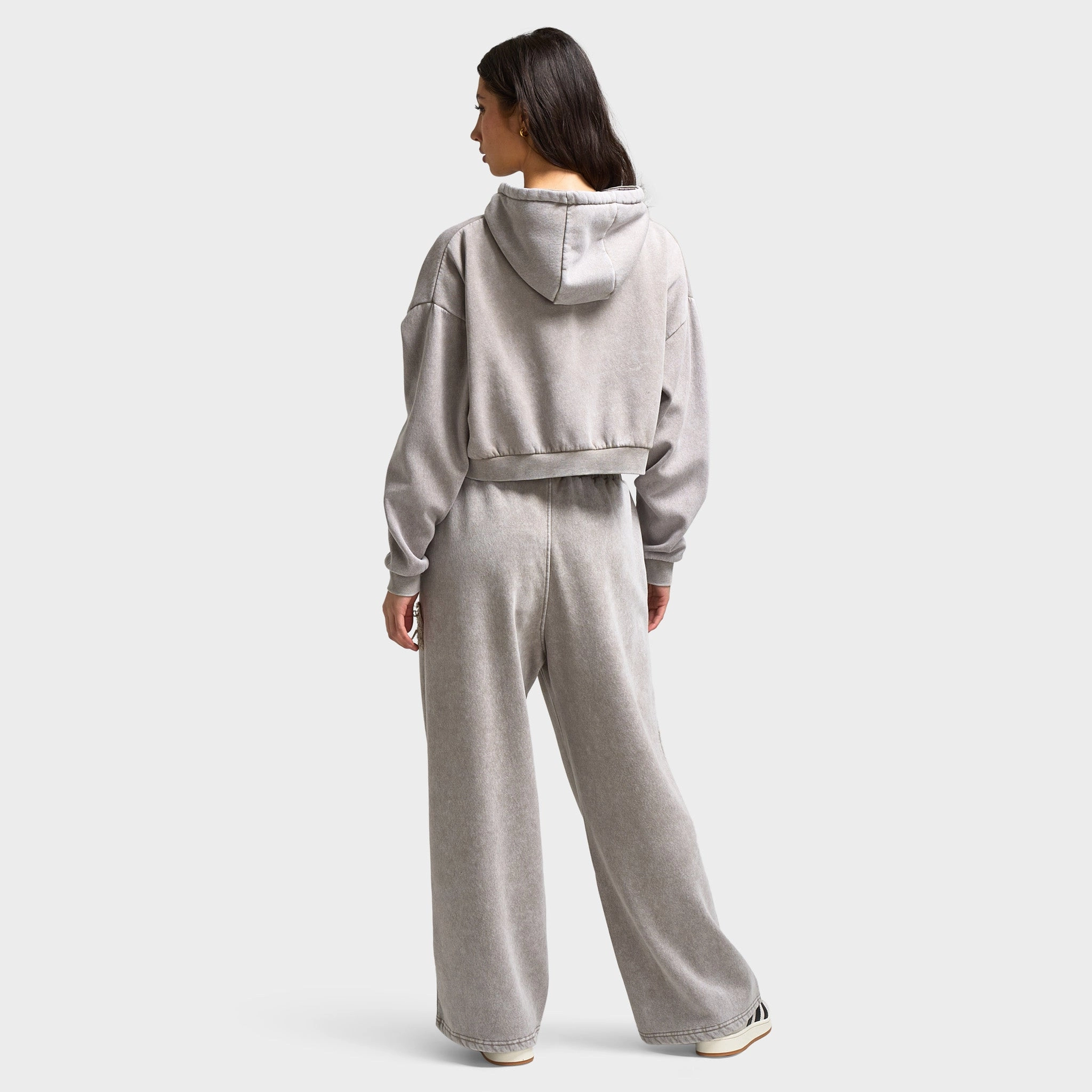 Stylish Basics Supply & Demand Women's Bleek Cropped Hoodie / Beige Acid Wash