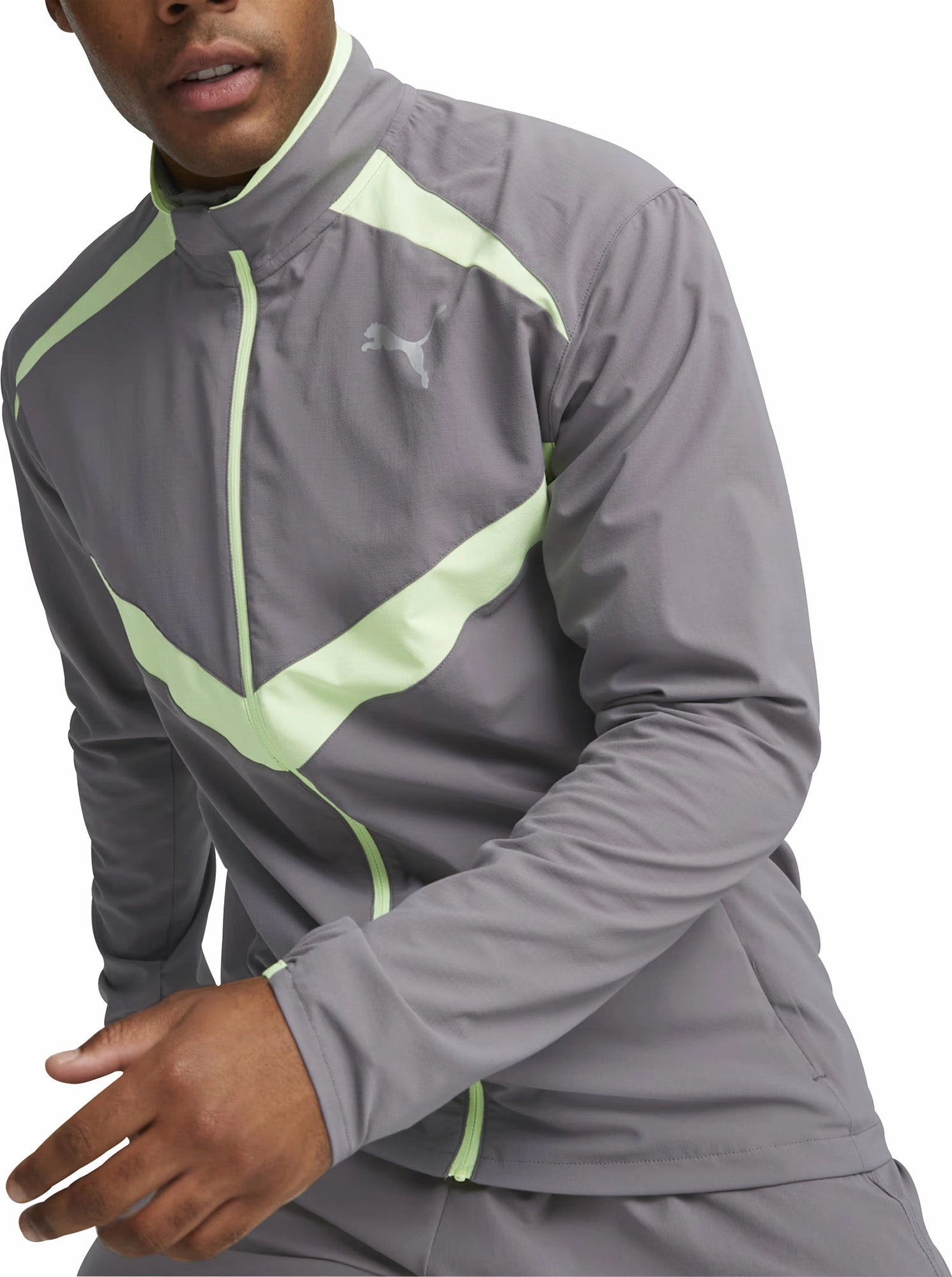 Flexible Ribbed Cuffs TemperatureRegulating Puma Ultraweave Mens Running Jacket - Grey