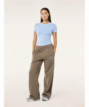 Permanent Crease Mom Soft P.E Nation Kite Trackpant (Fawn)