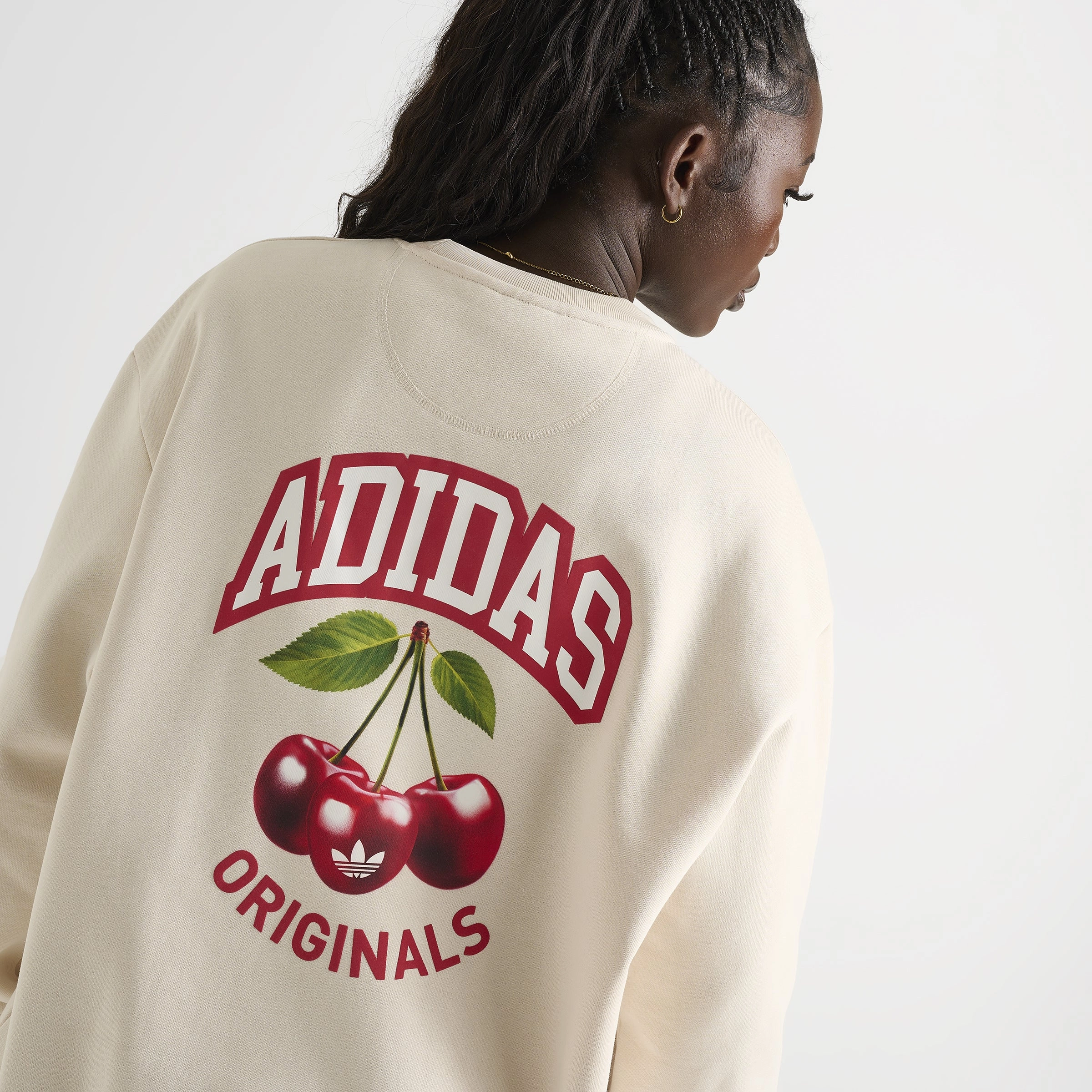 Urban Outdoor Look Hooded Design adidas Women's Cherry Crewneck / Wonder White