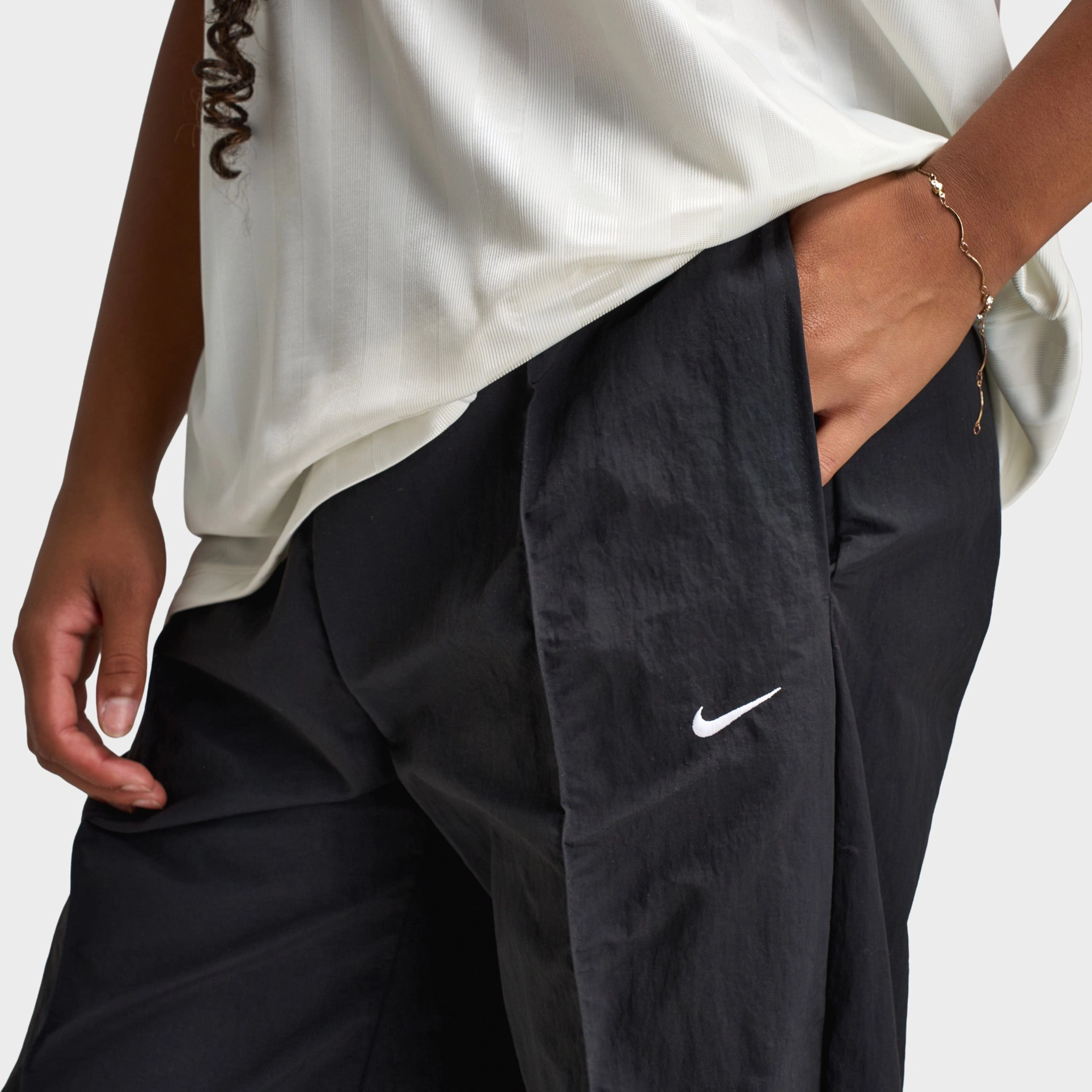 Nike Sportswear Women's Woven Mid-Rise Pants Black / White QuickAbsorb Sweat Management