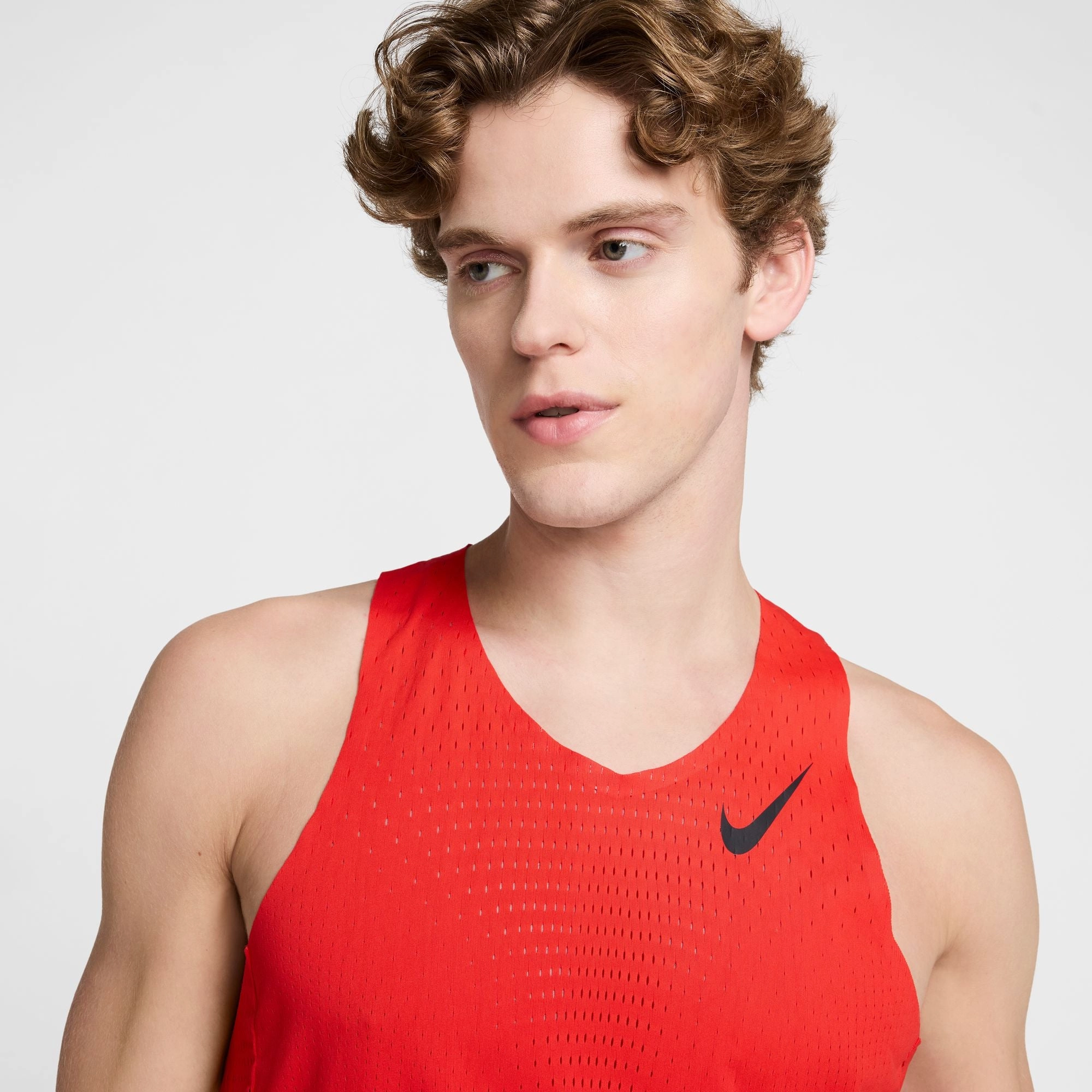 LayeredPaneling Weather Guard Men's Dri-FIT AeroSwift ADV Running Vest Light Crimson / Black
