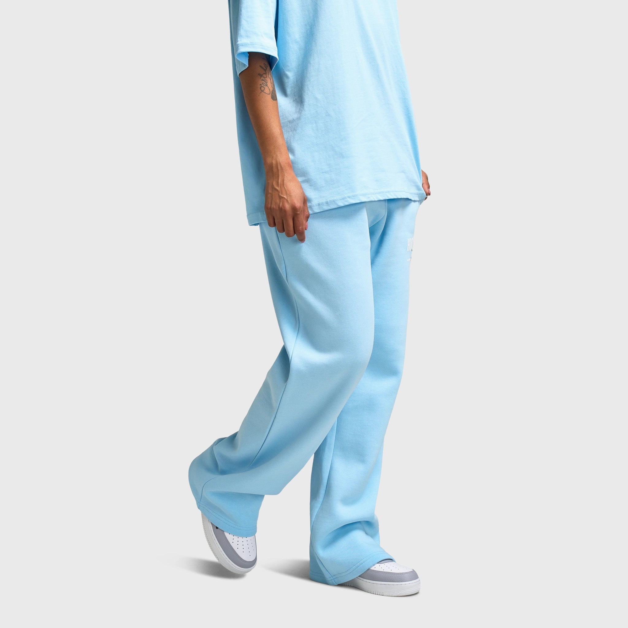 Hoodrich Women's Strike Wide Leg Joggers Clear Sky / White - Ombre Blue Fairy Core Balance Core
