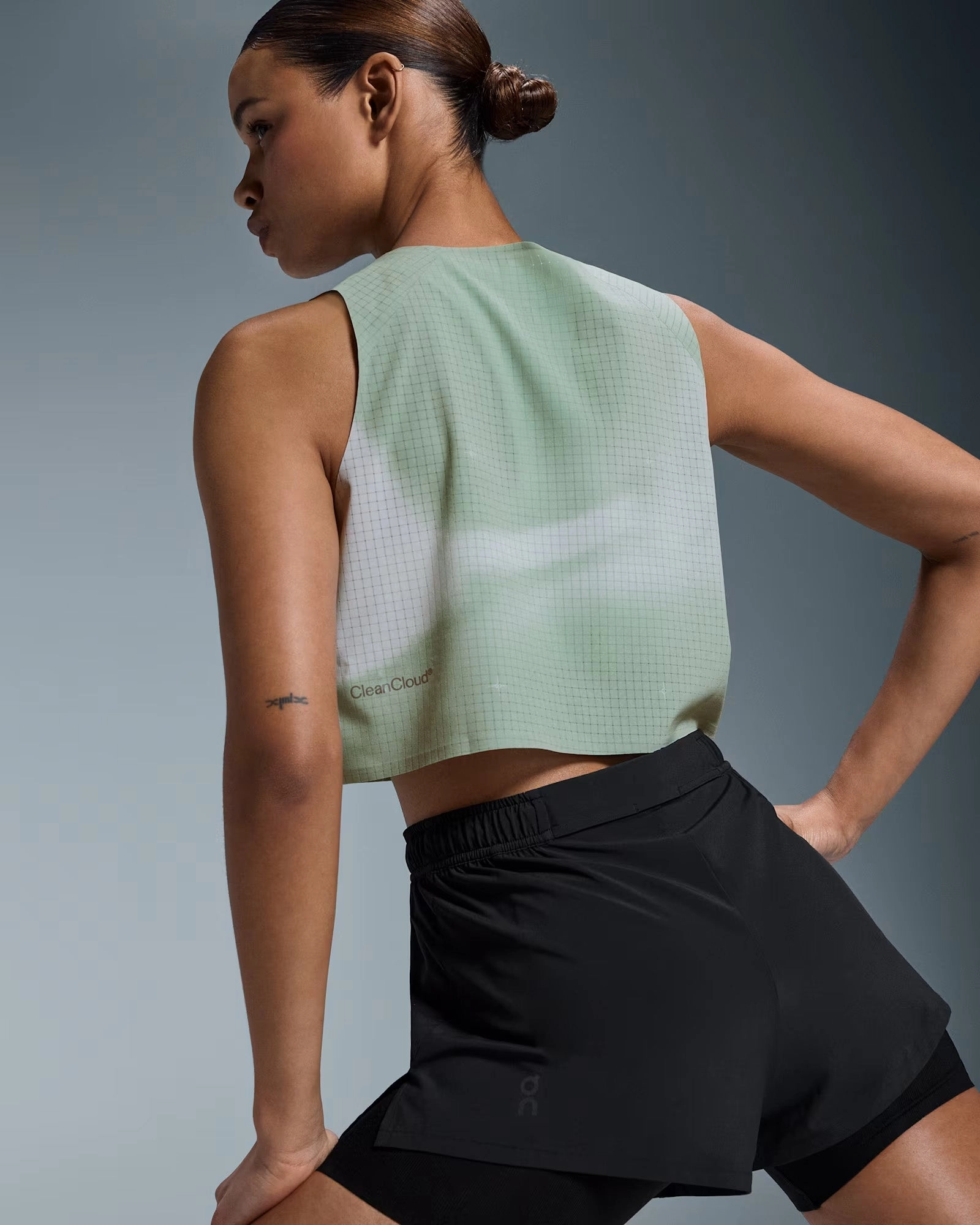 SmoothGripFastenings Peace Glow Women's Pace Tank Sage