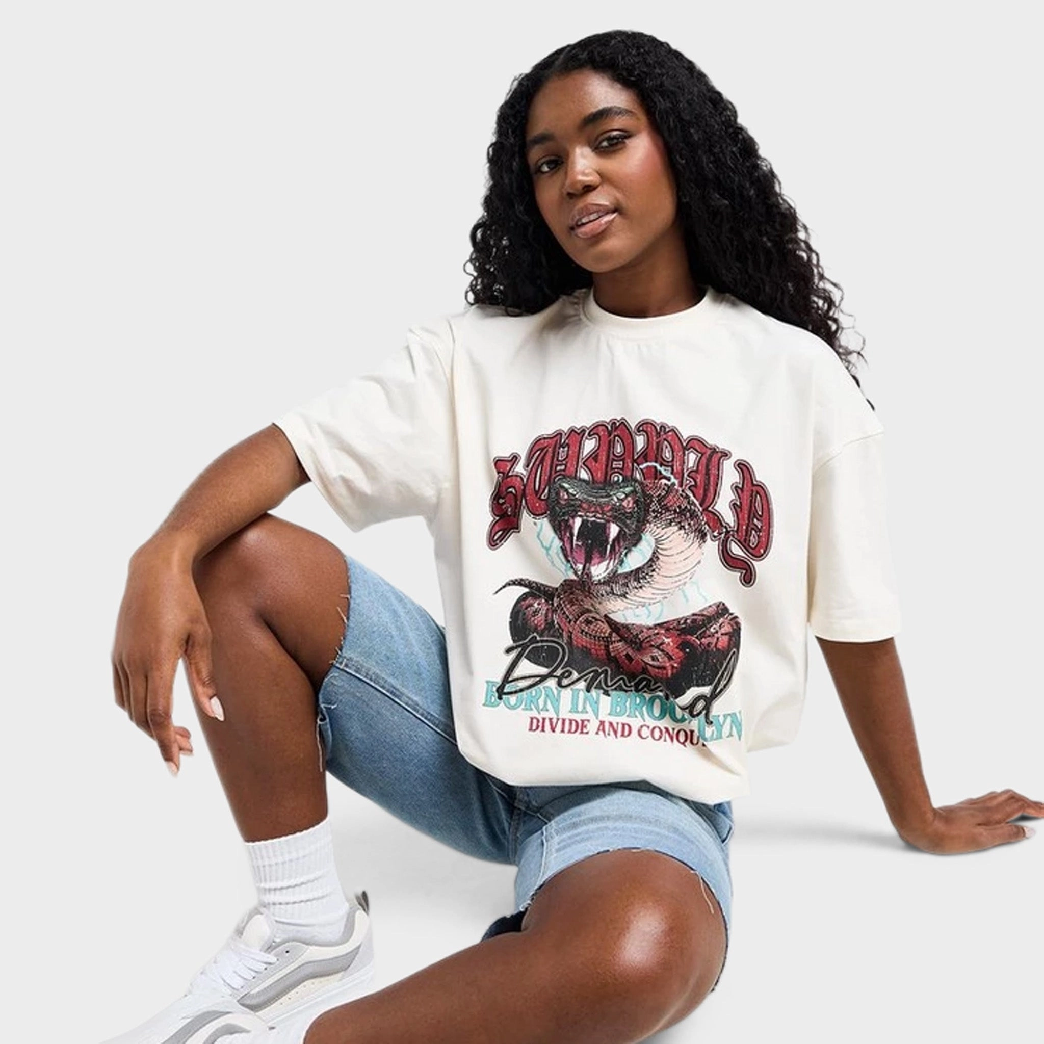 Supply & Demand Women's Born Graphic T-Shirt / Sugar Swizzle Cool Layer Wear
