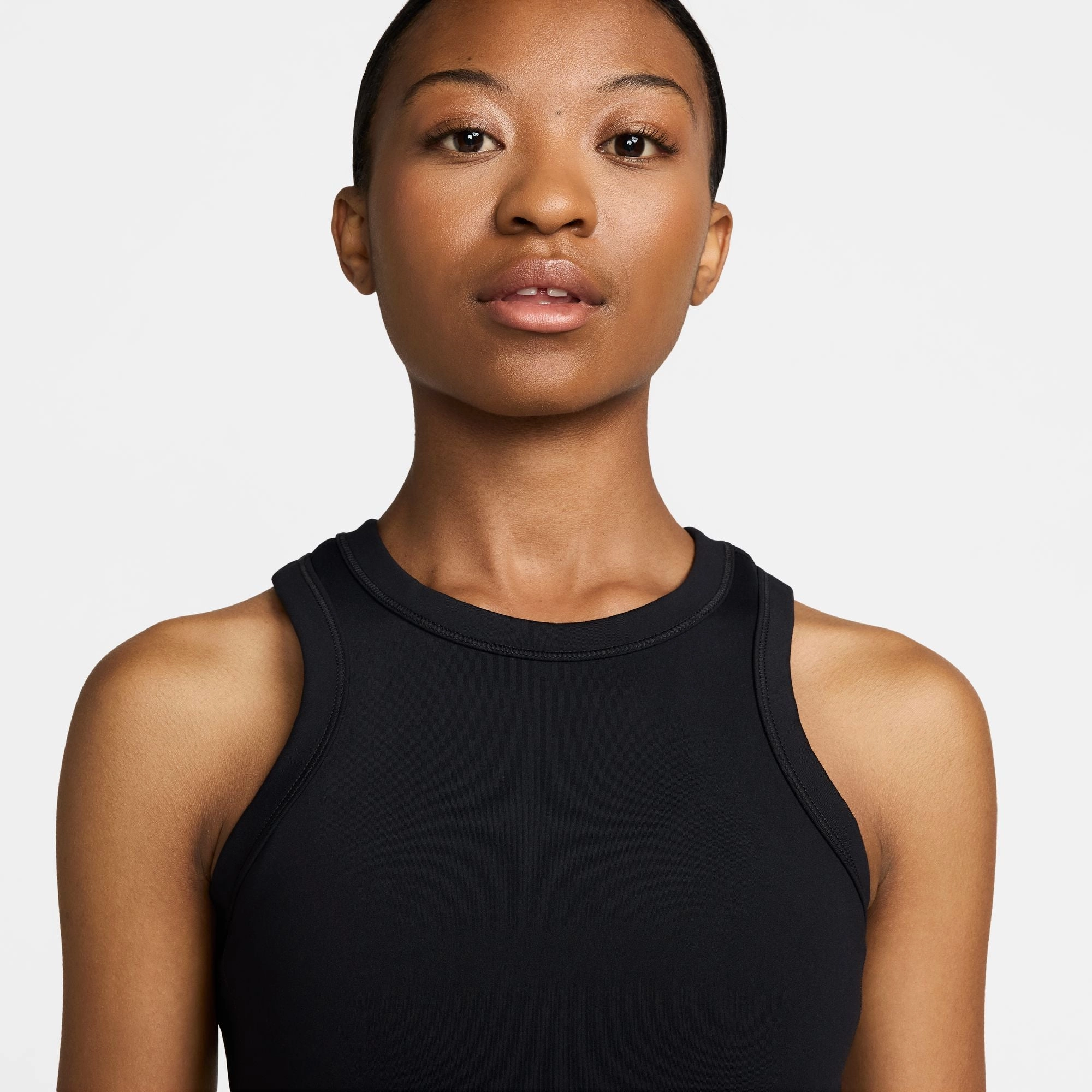 Nike Women's Dri-FIT One Fitted Cropped Tank Black / Black Flex Fit