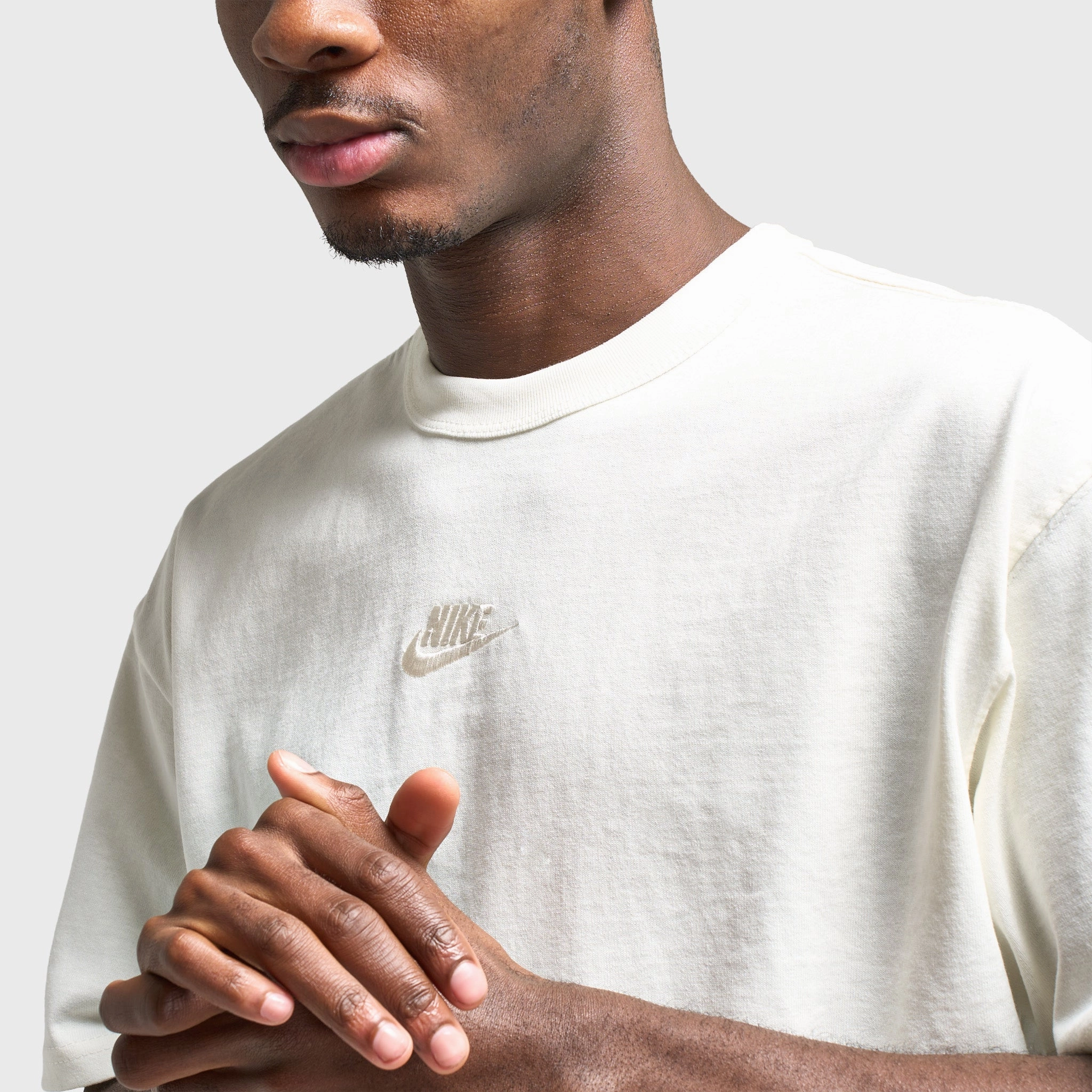 Nike Sportswear Premium Essential T-Shirt / Sail Quick Release Fabric