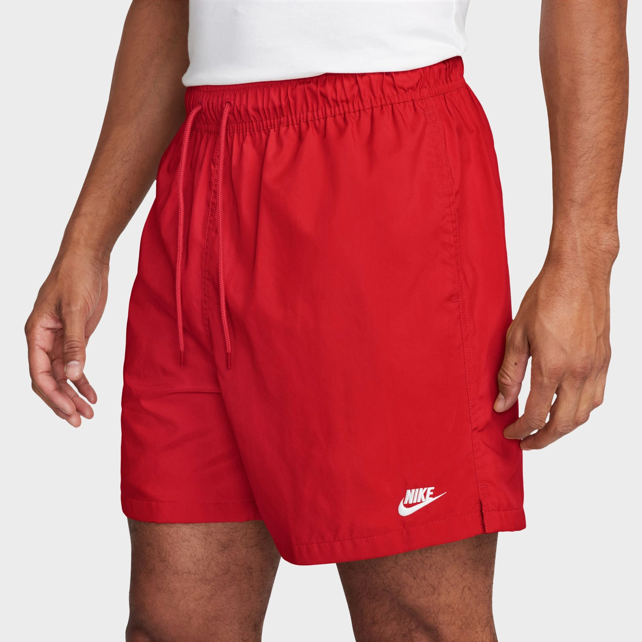 Nike Club Flow Shorts University Red  / White WrinkleFreeFabric