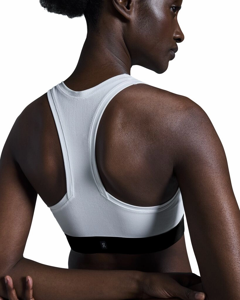 Women's Pace Bra Undyed-White / Black BuiltIn Grip ThermalRegulating Layer