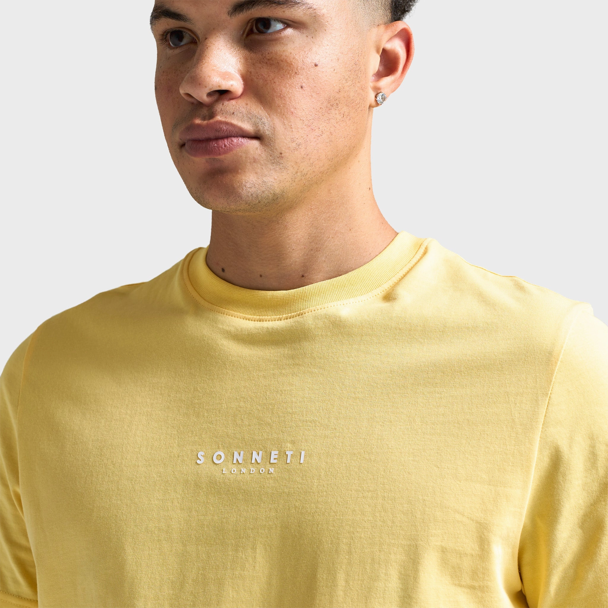 Sonneti London T-Shirt / Snapdragon medium performance Non Slip Inner Layer