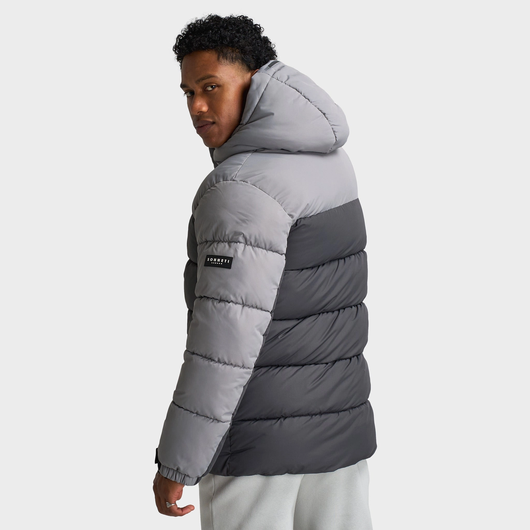 Sonneti Orbit Long Jacket / Asphalt Double layer fabric Magnetic Closure Option