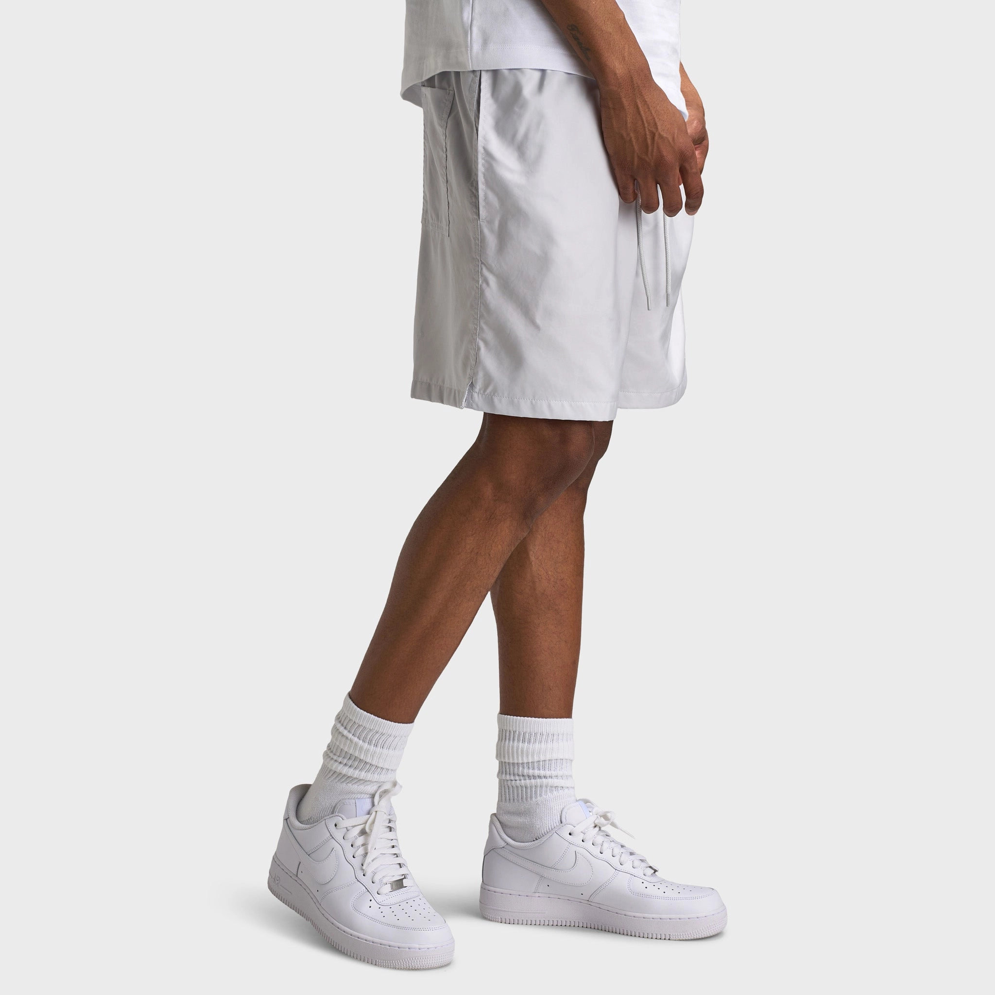 Wrinkle Resistant Finish Nike Club Flow Shorts Photon Dust / White
