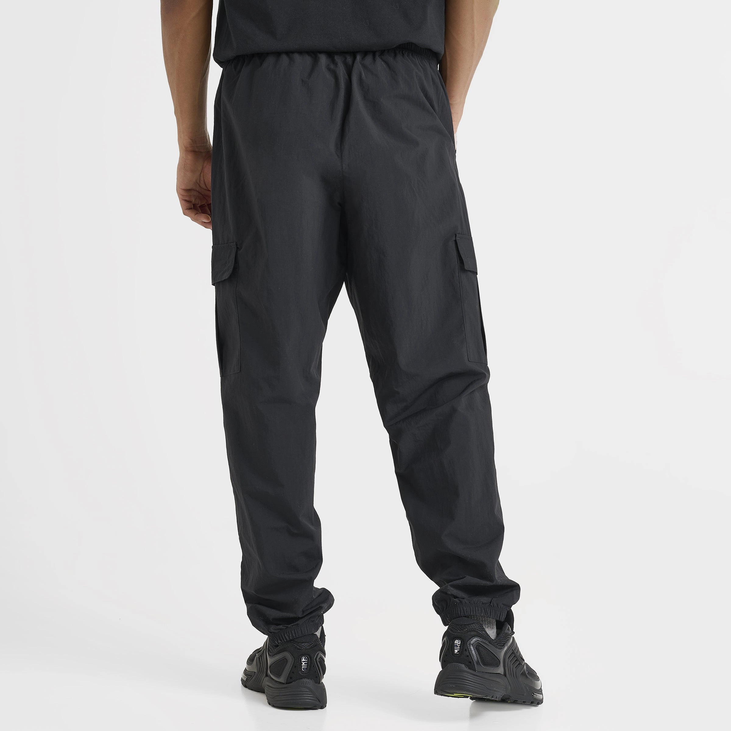 Nike Club Woven Cargo Pants Black / Black Vertical Compression System Gym Wear