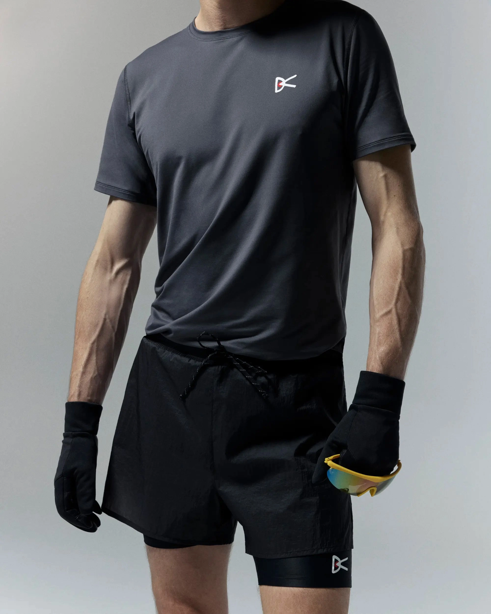 London Edge Men's Lightweight Tee Carbon