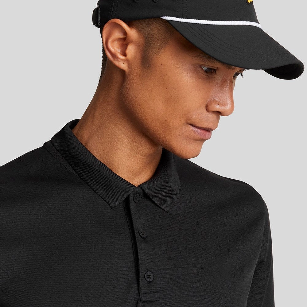 Relaxed Neckline Lyle & Scott Tonal Tech Golf Polo Shirt - Jet Black