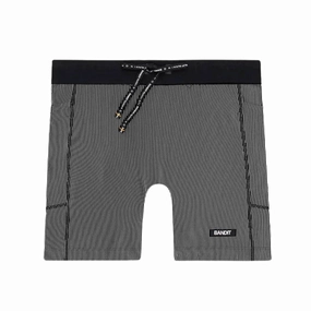 Women's Striped Cadence 5 Inch Compression Shorts Black / Chalk PillingResistant StretchComfort
