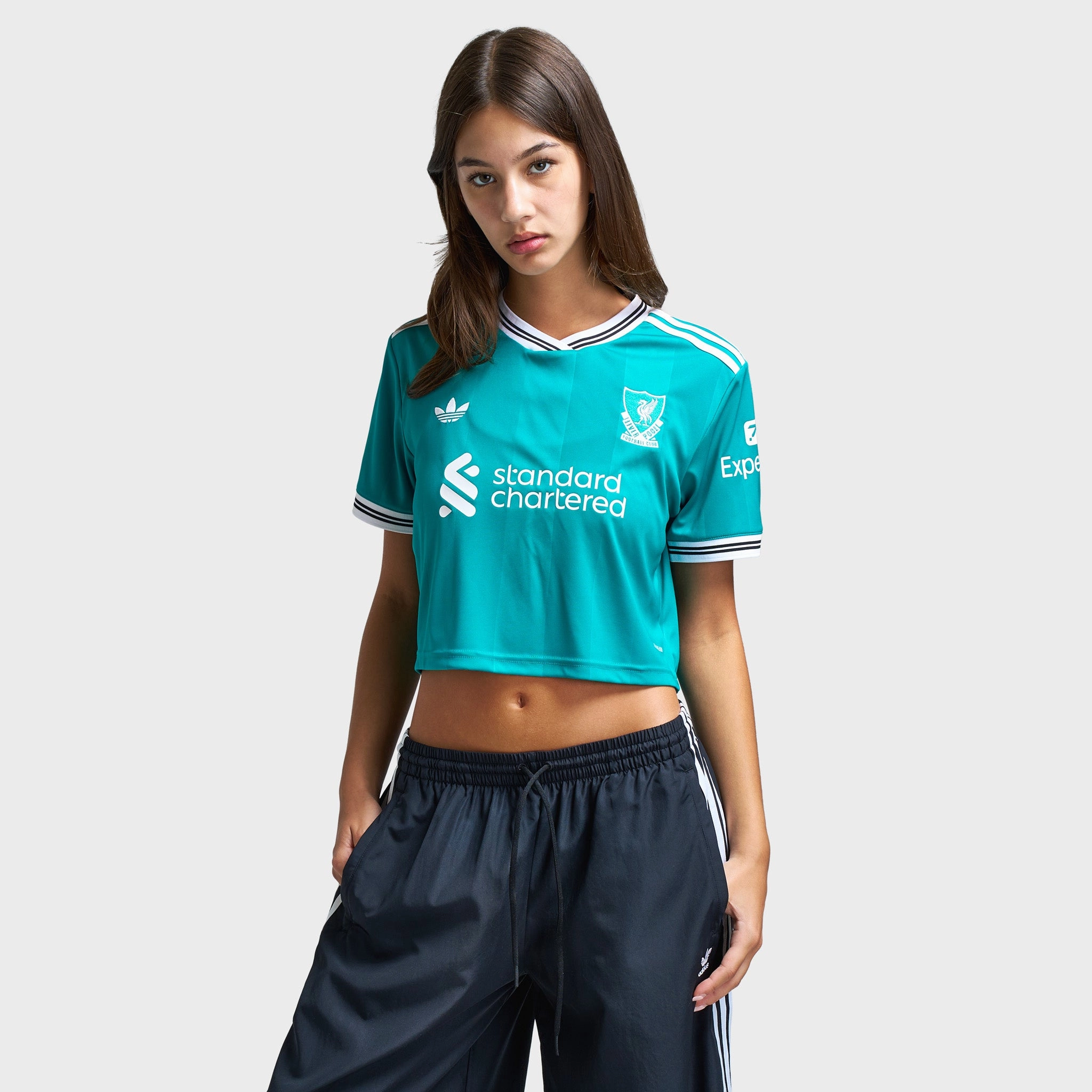 Urban Fashion Look adidas Women's Liverpool 25/26 3rd Cropped Jersey / Sea Green