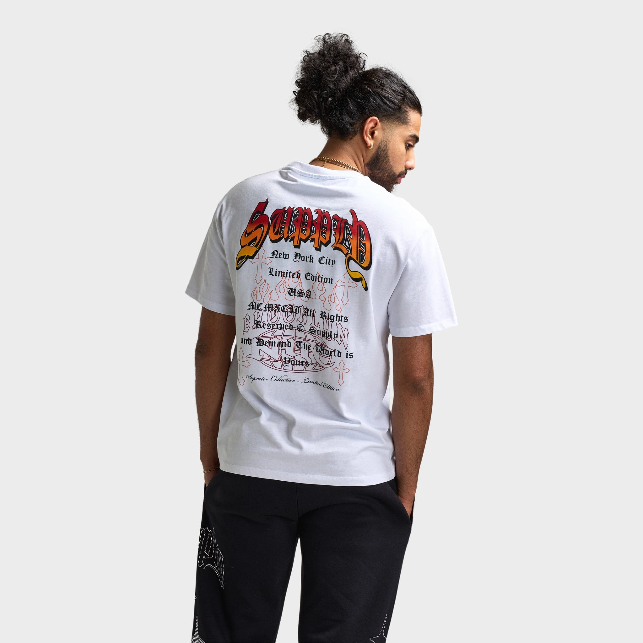 Supply & Demand Ashburn Graphic T-Shirt / Optic White Commercial - grade Soft Inner Lining