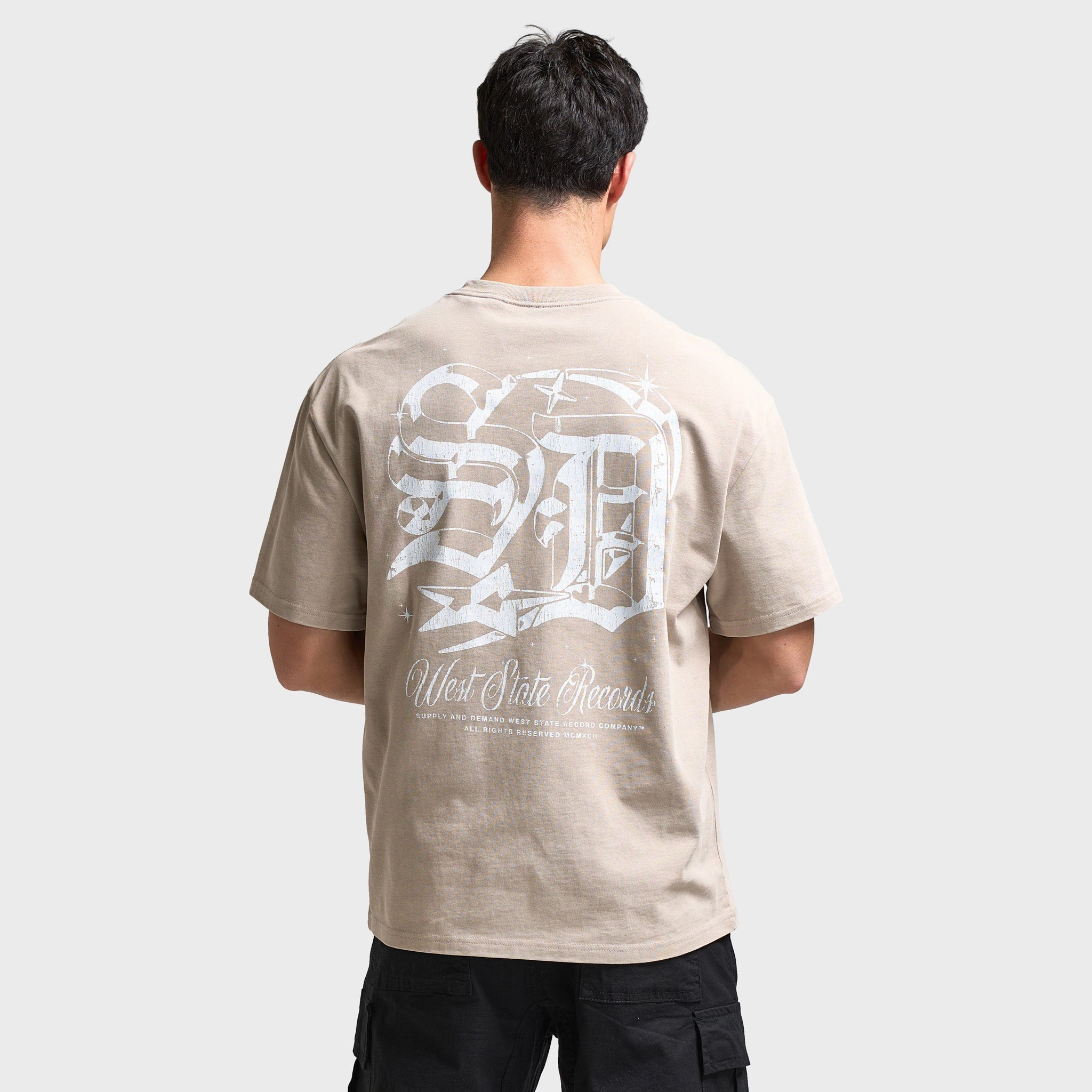 Layered Neckline Design Supply & Demand Finley Graphic T-Shirt / Washed Taupe