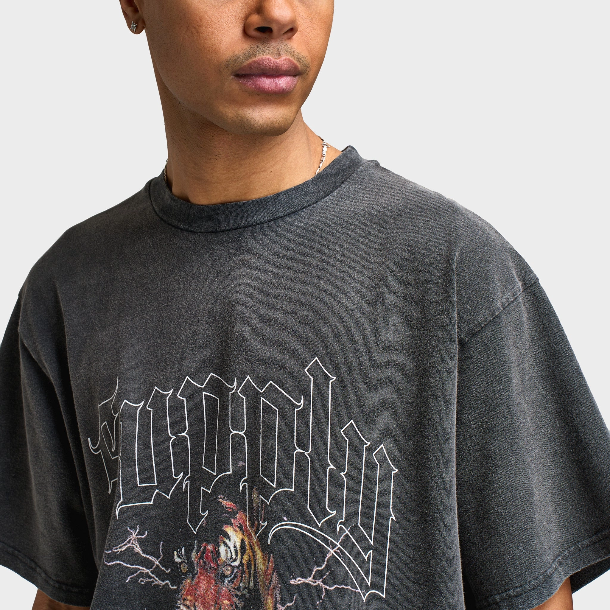 Supply & Demand Growl Graphic T-Shirt / Black Abrasion Resistant Surface thermal imaging