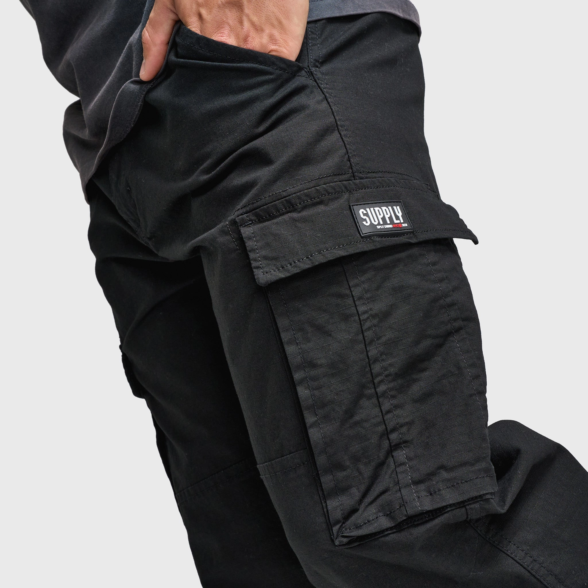 Stylish performance Supply & Demand Kilo Cargo Pants / Black
