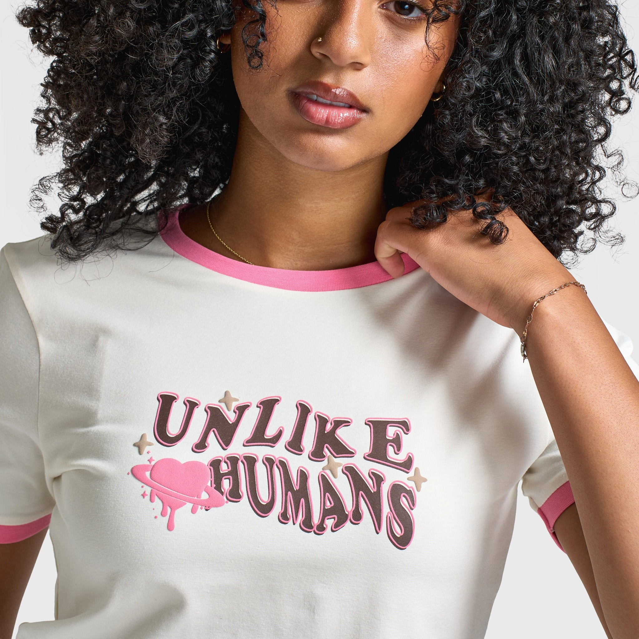 Trendy Apparel Unlike Humans Women's Wave Slim T-shirt / Tofu