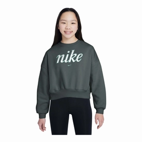 SeamlessPockets Travel Vibe Nike Sportswear Club Fleece Girls' Boxy Crew-Neck Sweatshirt