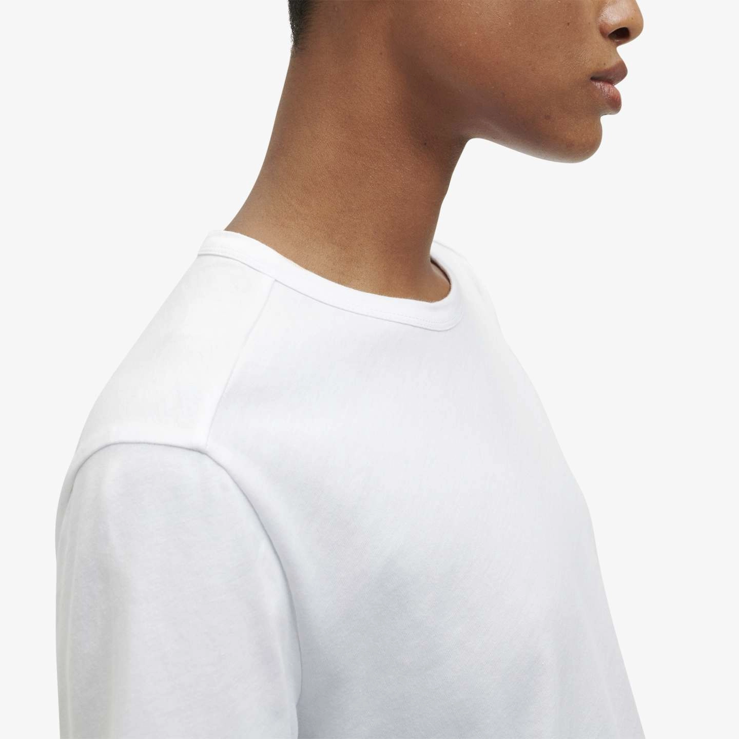 On Women's T White Stream Fit