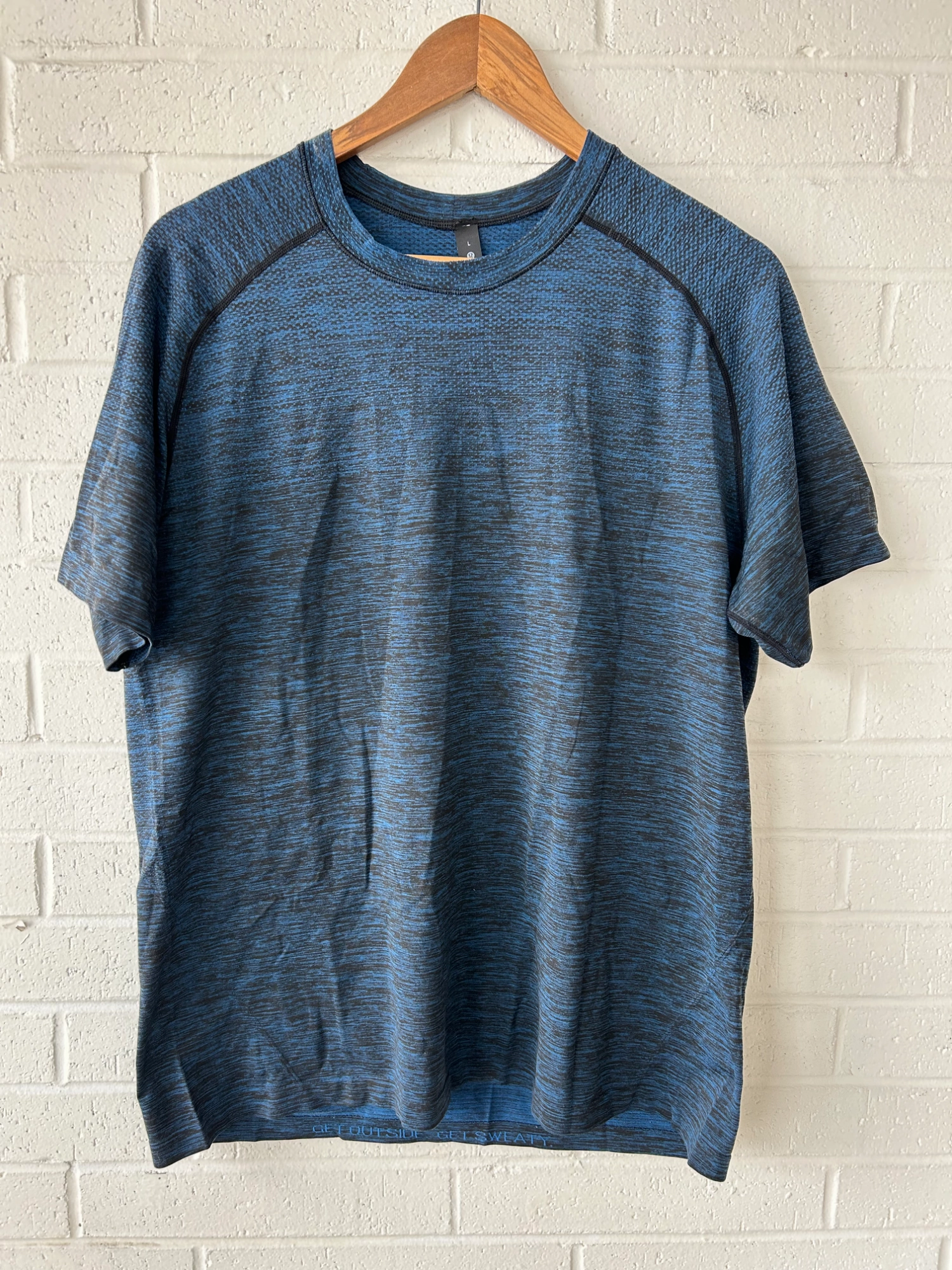 Tagless Design Model Edge Lulu Lemon Athletic Top Size Large