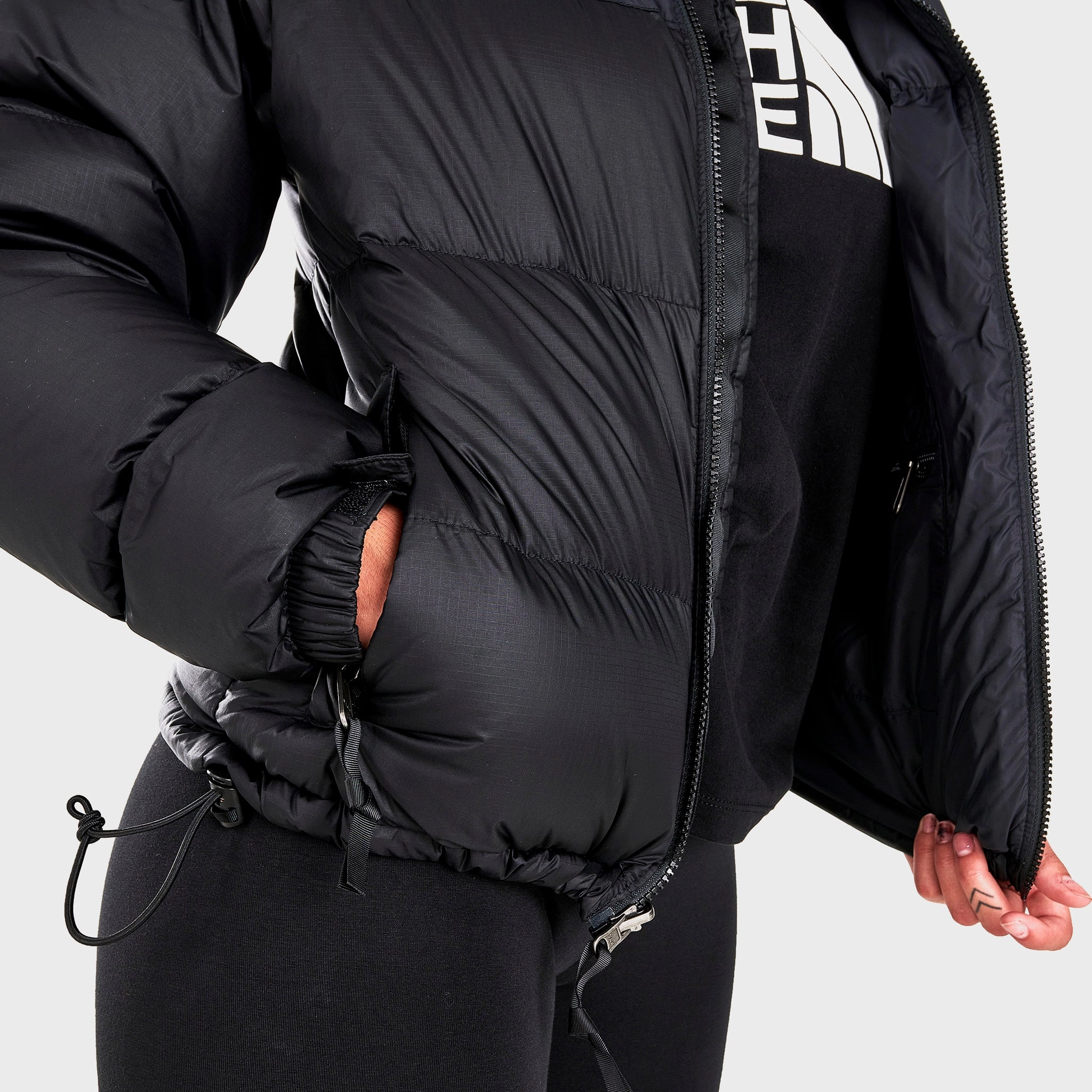 The North Face Women's Nuptse Jacket / TNF Black NonRestrictive Cut Warmth Retention