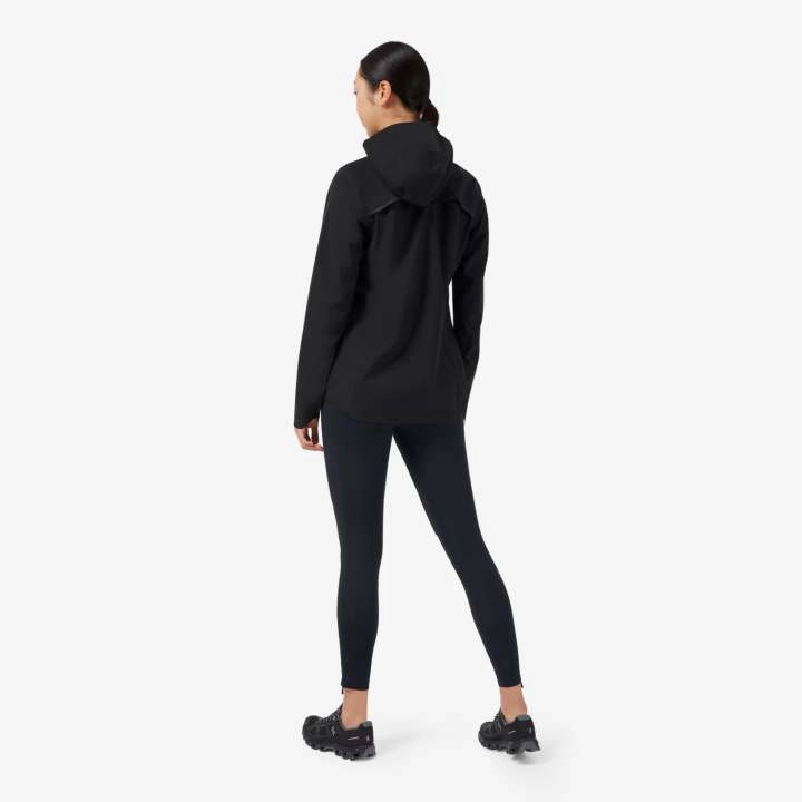 On Women??s Waterproof Anorak Black Zero Waste
