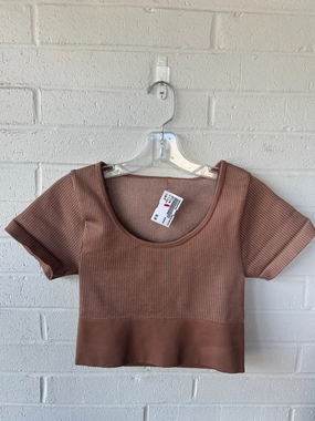 Offline Short Sleeve Top Size Medium Event Vibe