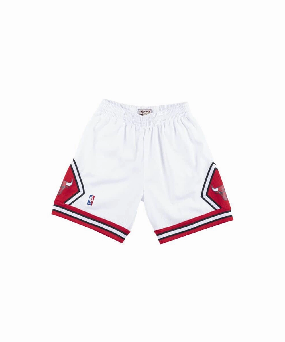 WindResistantWeave AntiStaticTechnology Chicago Bulls 1997-98 Swingman Shorts