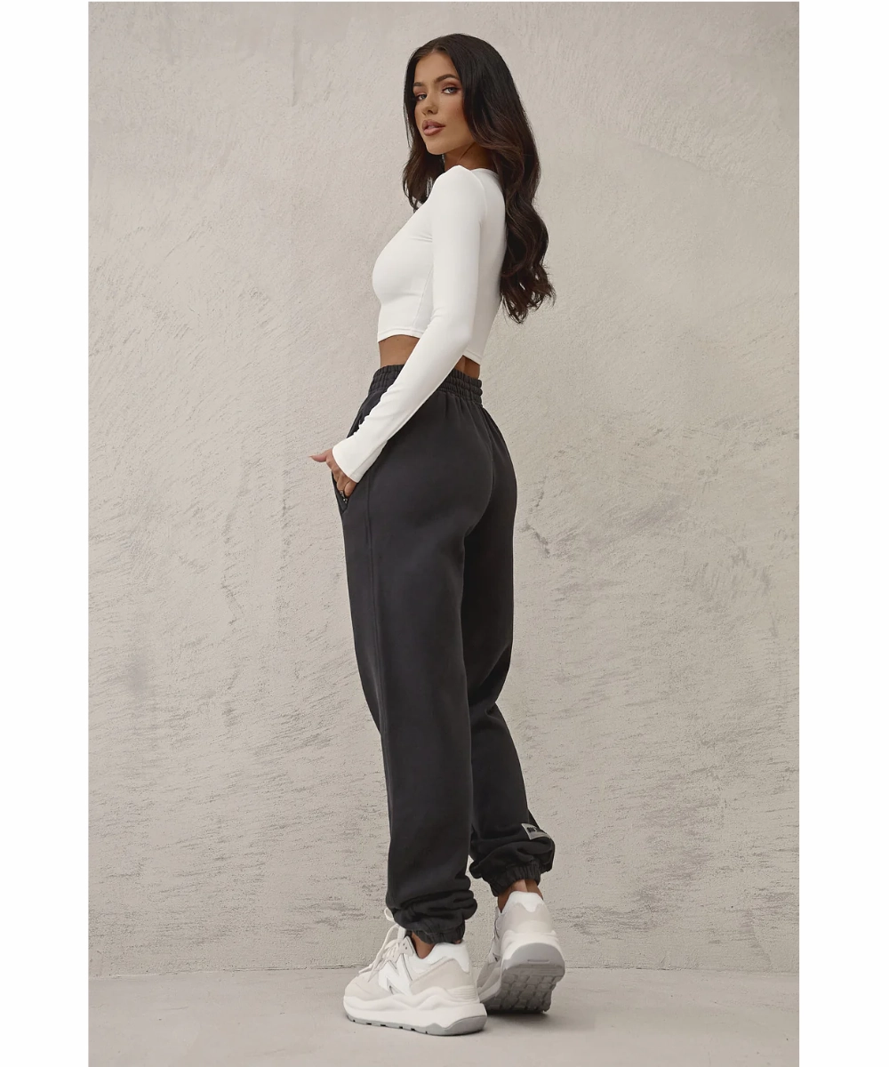 811 Originals Unisex Empire Sweatpants (Black) NonRestrictive Cut Wind Glow
