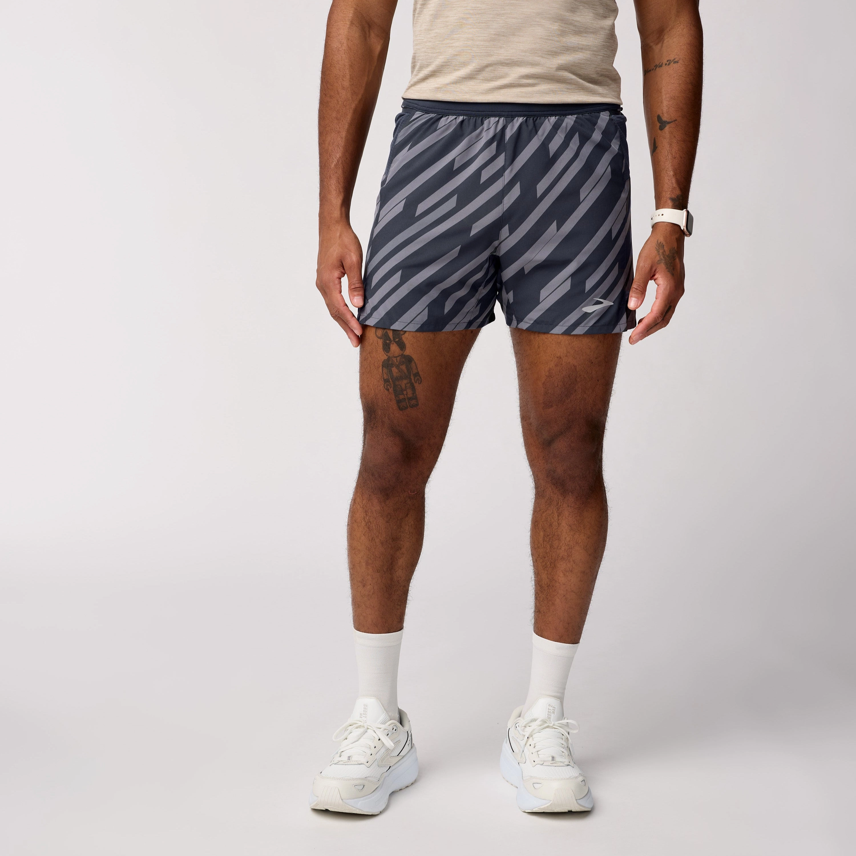Brooks Men's Journey 5" Short Versatile Piece DIY project