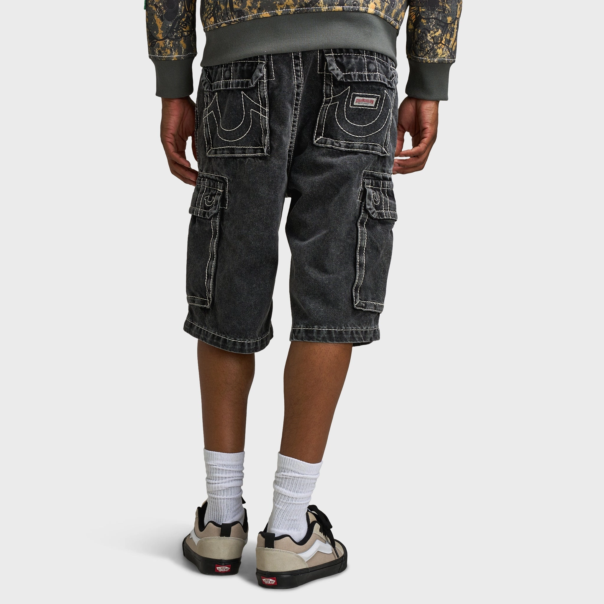 Classic Shorts True Religion Big T Vinny Cargo Denim Shorts / Bullet Black Wash