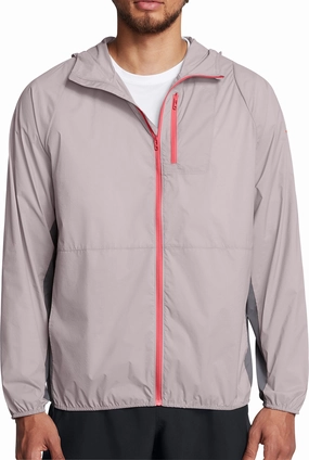 Tailored Silhouette Under Armour Launch Lightweight Mens Running Jacket - Grey