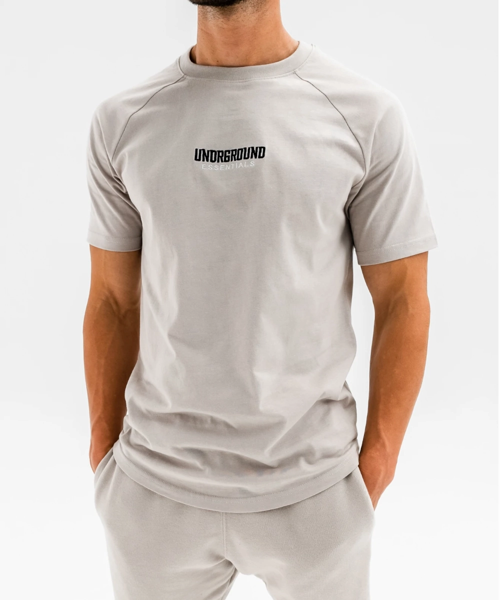 QuickDry Technology Utility Mode UNDRGROUND Curved Tee (Taupe/White)